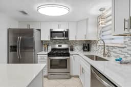Pet Friendly Paradise! Next to Pools, Pickle Ball & More!