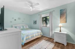 Pet Friendly Paradise! Next to Pools, Pickle Ball & More!