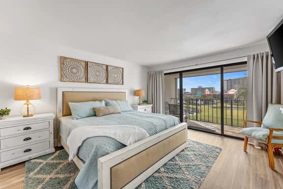 2 Bed-3 Bath! Next to Edgewater Convention Center! - Image 1