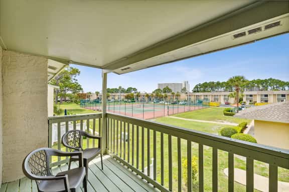 Beach A'Holic! Pool Out Back Door-Family Amenities - Image 1