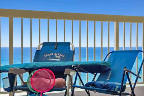 Beach Please! Quiet West End - 2 full Bathrooms! - Image 1