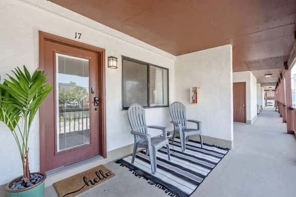 Holiday Haven! 2-Min Walk to Sandy Beach! - Image 1