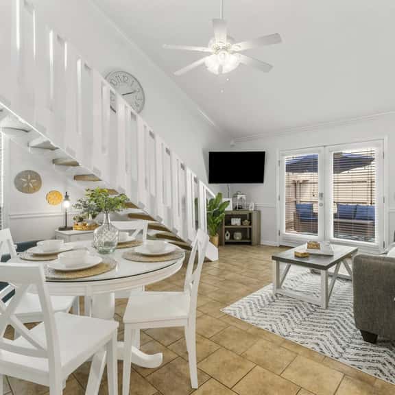 Easy Breezy! 5-Min to Frank Brown & Pier Park! - Image 1
