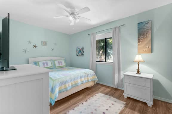 Pet Friendly Paradise! Next to Pools, Pickle Ball & More!