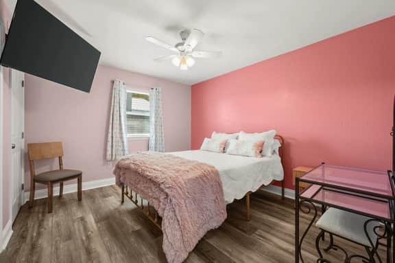 🌸 Opalite on Sunset | Pink Beach Retreat
