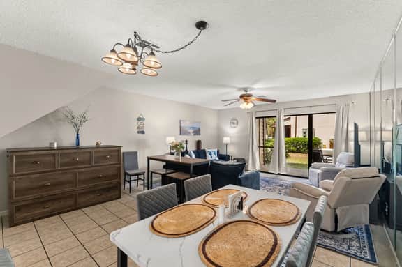 New! Beachwalk Cottage! All NEW Furnishings!