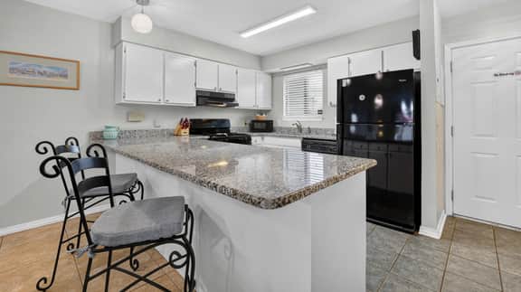 Go With The Flow! Gated Community - Pool Steps Away! - Image 4
