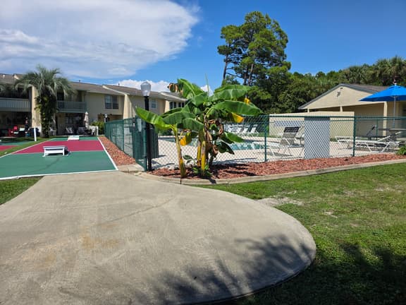 Retro Coral Cottage! Steps to Pool From Back Door! - Image 1